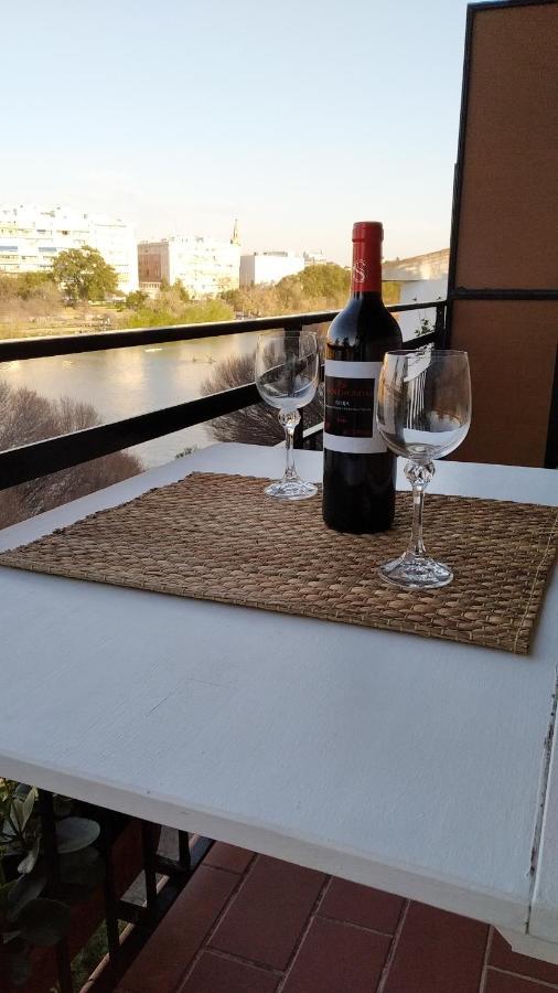 Apartamento Con Vistas Al Rio Guadalquivir En Triana, Sevilla Ngoại thất bức ảnh