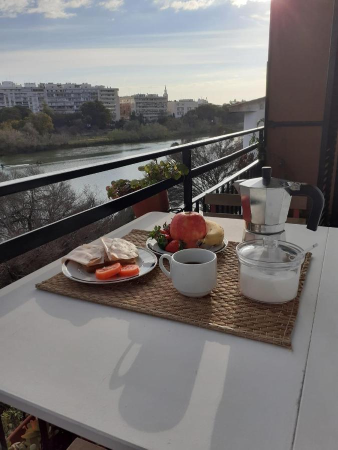 Apartamento Con Vistas Al Rio Guadalquivir En Triana, Sevilla Ngoại thất bức ảnh